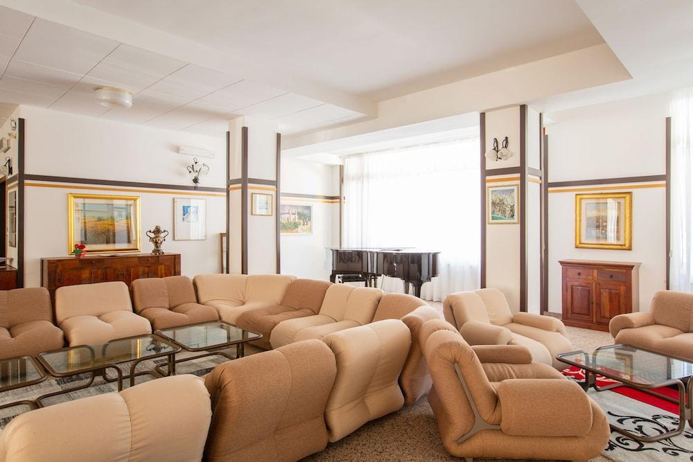 Hotel Mediterraneo Vieste Ngoại thất bức ảnh