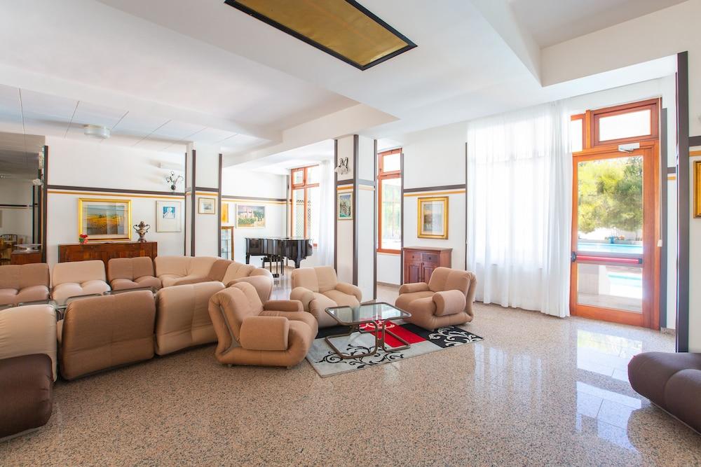Hotel Mediterraneo Vieste Ngoại thất bức ảnh