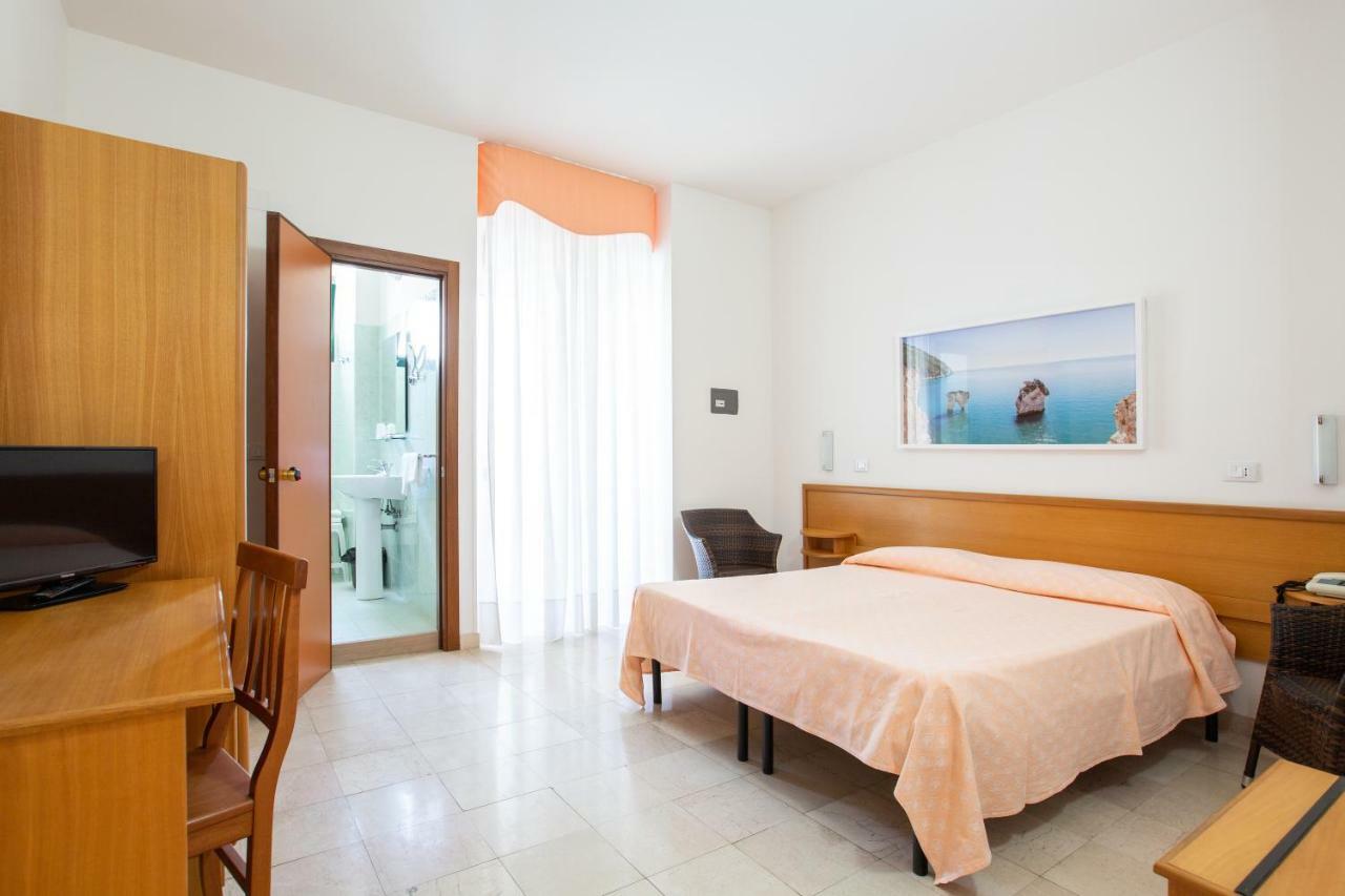 Hotel Mediterraneo Vieste Ngoại thất bức ảnh
